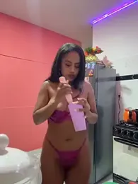 AlisonHoot69 webcam model stream image