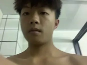 Chocolates-001 webcam stripchat model stream image