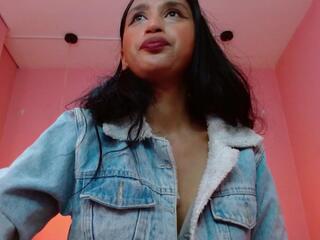 Seleny Fitnes webcam model stream image