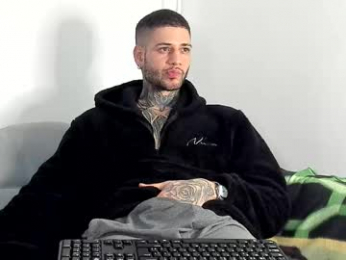 _jamesleandros webcam model stream image