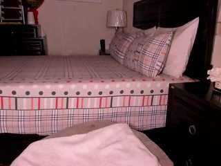 iluvsaffire-bleu webcam model stream image