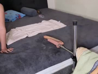 lenoreandjasonsroom webcam model stream image