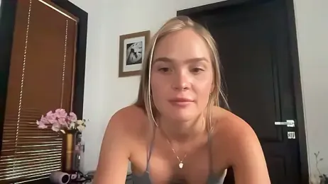 xo_madeline webcam model stream image