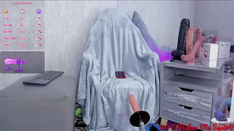 Almaazz webcam model stream image