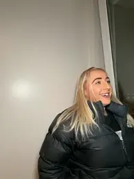 Strongqueen webcam model stream image