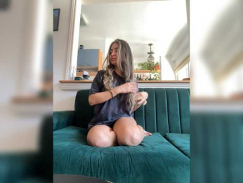 valenseleni96 webcam model stream image