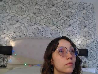 Eliza Golden webcam model stream image