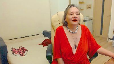 WetGrany webcam model stream image