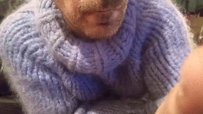 sweaterslut webcam model stream image