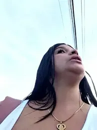 Layla-daring webcam model stream image