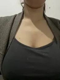 farah-36 webcam model stream image