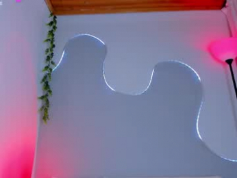 sophiee_s webcam model stream image