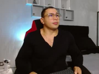 tyler_hank1 webcam model stream image