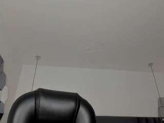 katienolan webcam model stream image