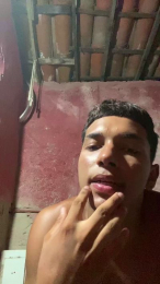 Pauzudo18vini webcam model stream image