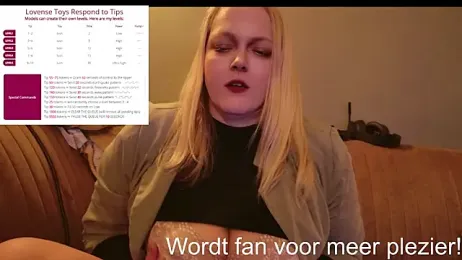 HotAriel webcam model stream image