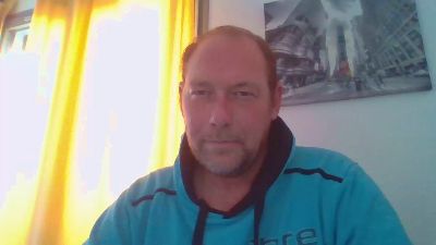 gentleman235 webcam model stream image