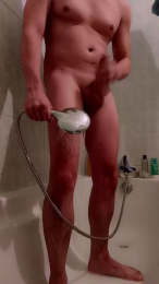 Attractiv2 webcam model stream image