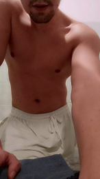 Attractiv2 webcam model stream image