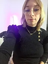 Giuliana_baby webcam model stream image