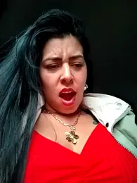 Luinna webcam model stream image