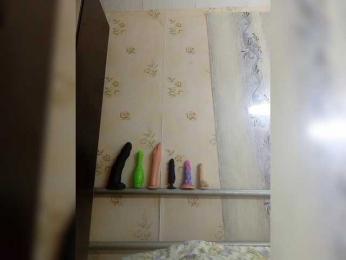 Konfetka80 webcam model stream image