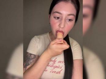 Marrryo webcam model stream image