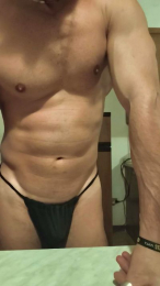 Gil_Hot_ webcam model stream image