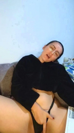 aliz21 webcam cam4 model stream image