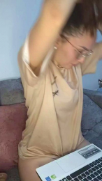 aliz21 webcam model stream image