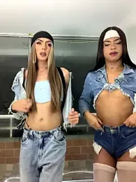 angels_trans_23x webcam model stream image