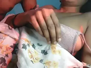 Anamikahotdear webcam model stream image