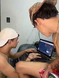 Yoskingg_moisest webcam stripchat model stream image