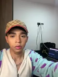 Yoskingg_moisest webcam stripchat model stream image