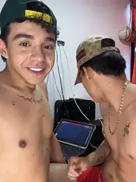 Yoskingg_moisest webcam stripchat model stream image