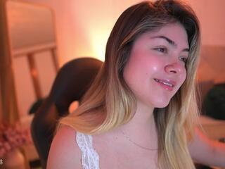 Marie Jonnes webcam model stream image