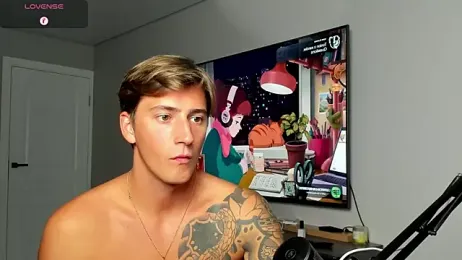 DaniHort webcam stripchat model stream image