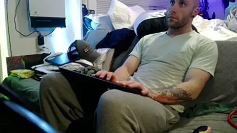 Luv2SuckBWC92 webcam model stream image