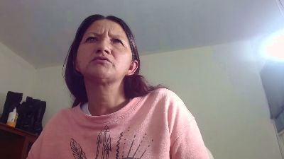 Mom_slut webcam model stream image