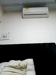 Liancy webcam model stream image