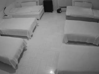 voyeurcam-julmodels-bed-6 webcam model stream image