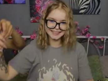 benevolently webcam model stream image