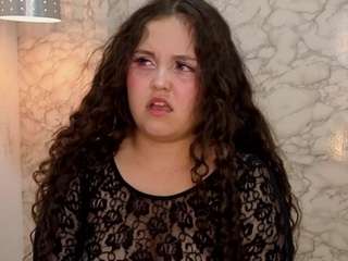 shylysweet webcam model stream image