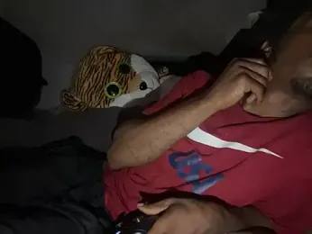 SlimeCrownzOut5 webcam model stream image