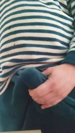 criis37 webcam cam4 model stream image