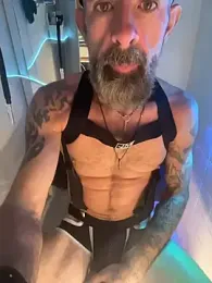 HandyBro webcam model stream image