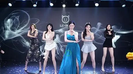 LU-909 webcam model stream image