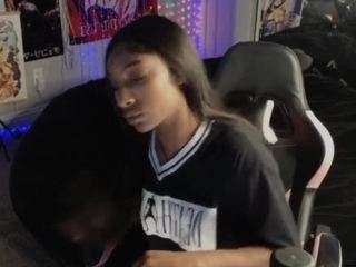 niviawolfe webcam model stream image