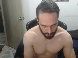 Jusstin I webcam model stream image