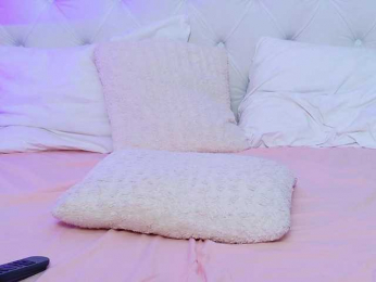 AriannaSins webcam model stream image